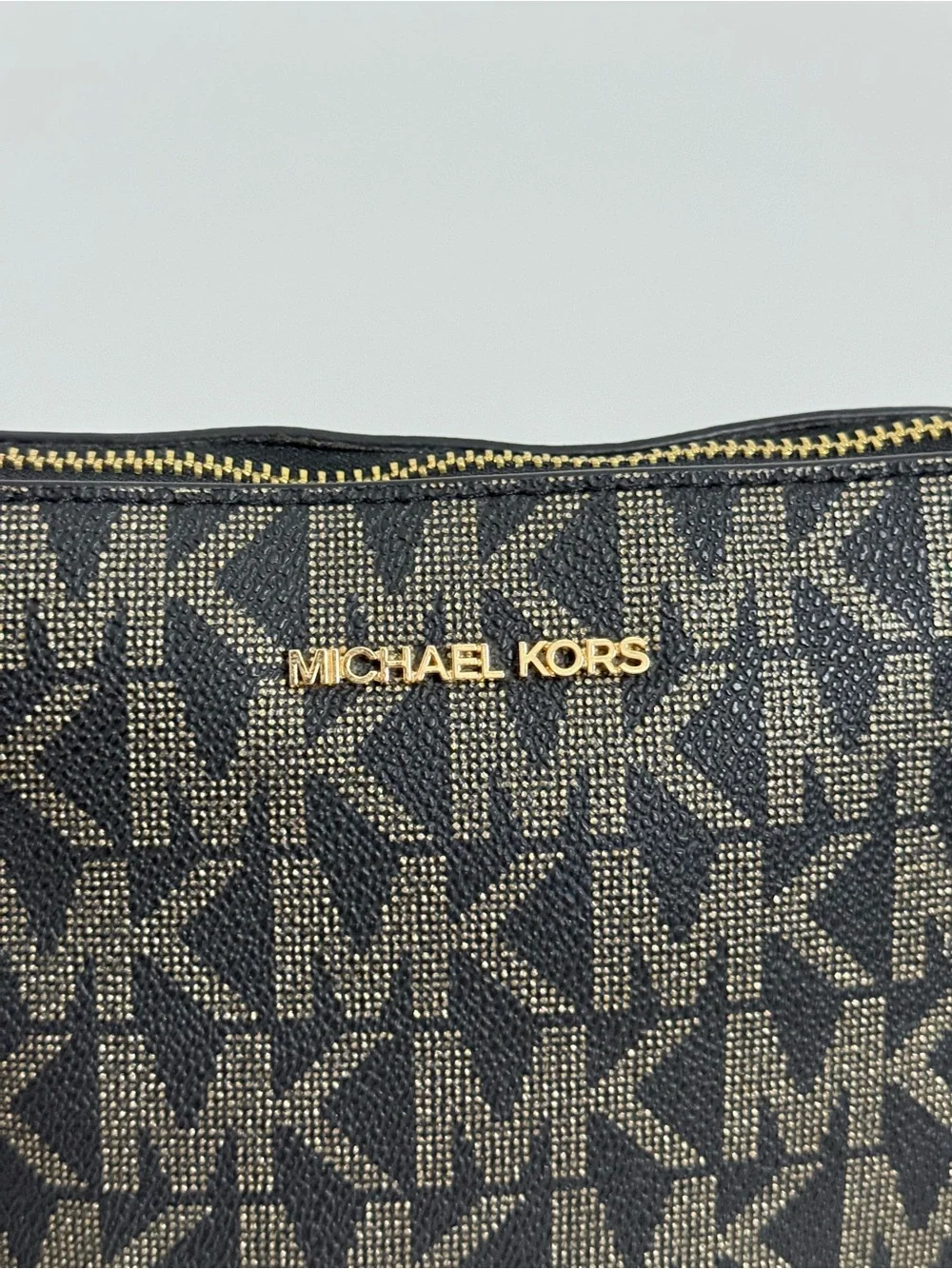 Michael Kors Cindy Large Dome Crossbody Bag Black Signature Logo Print Gold Hard